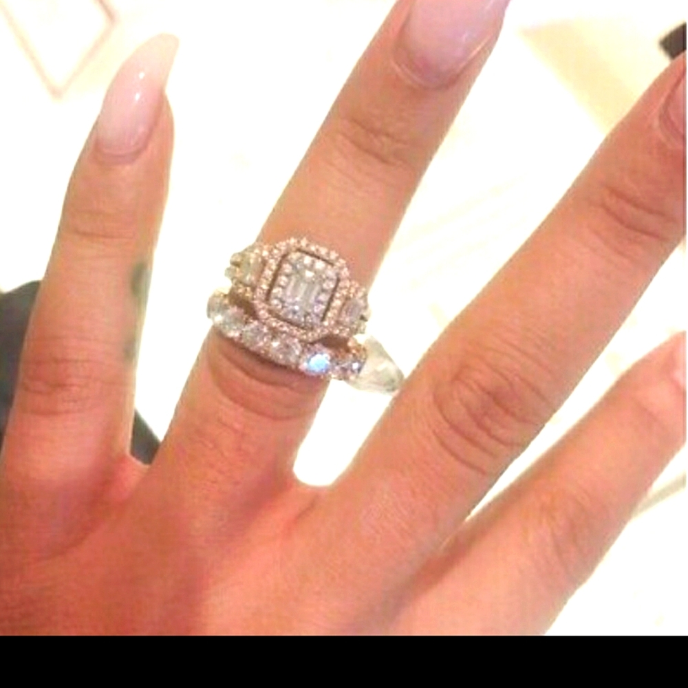 Diamond Ring - Picture 7 of 9